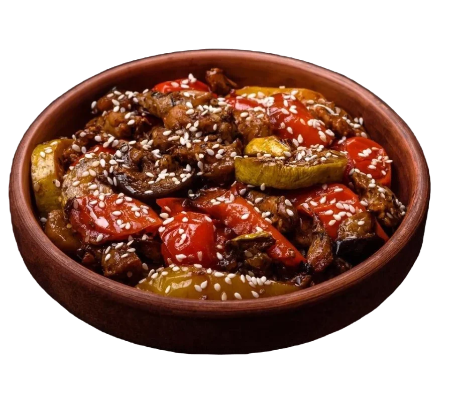 warm-salad-with-veal-tomatoes-peppers-zucchini-sesame-salt-spices-herbs